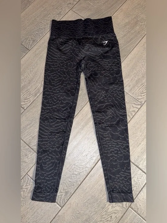 Gymshark Adapt Animal Seamless High-Waisted Leggings - Black/Gray #V00 - Picture 4 of 6